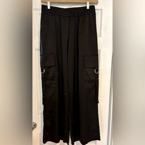 DICTIONARY ‘satin-like’ cargo wide legged pant. Size L (14)